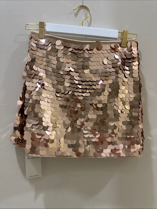 Abercrombie & Fitch Dresses & Skirts - Abercrombie & Fitch Rose Gold Sequin Mini Skirt